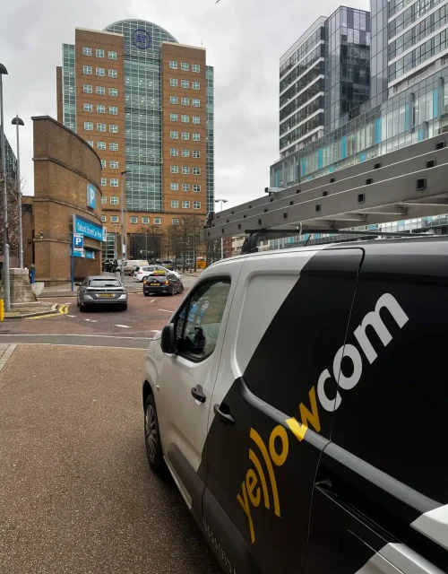 Yellowcom_Van Yellowcom_Van