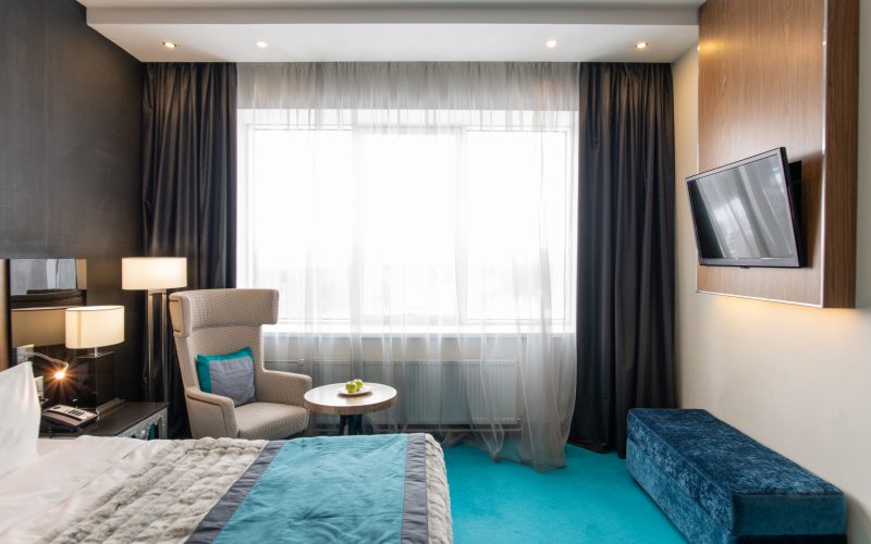 hotel customer with hoel phone systems